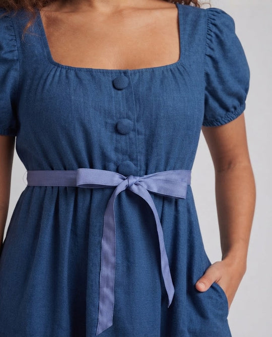 Frauen Elegantes Maxikleid mit Puffärmeln und Taillengürtel Nord Taschen