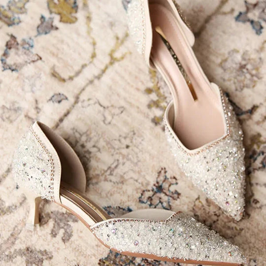 Stilvolle Schuhe mit Spitzer Zehe und Mittlerem Absatz mit Glitzeroberfläche - Vittorelli