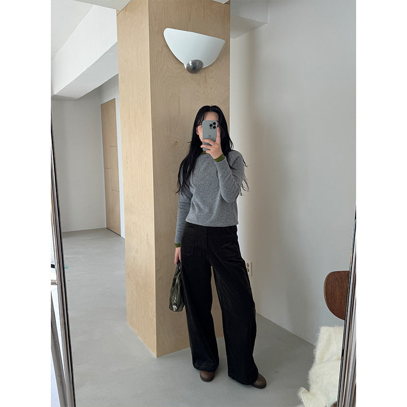 Cordhose mit hohem Bund und weitem Bein