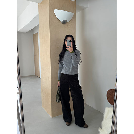 Cordhose mit hohem Bund und weitem Bein