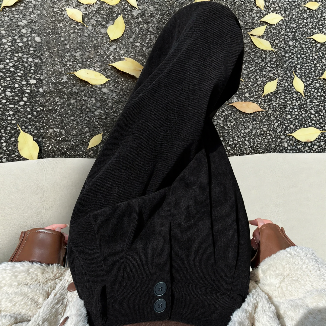 Gefütterte Damen-Cordhose in gerader Passform