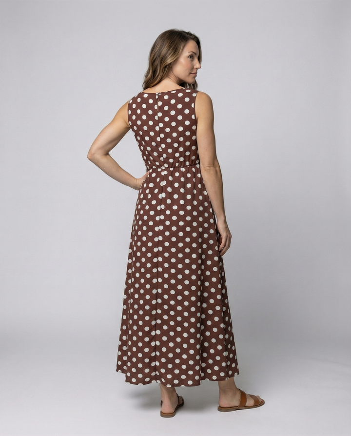 Elegantes Sommerkleid mit Pünktchen