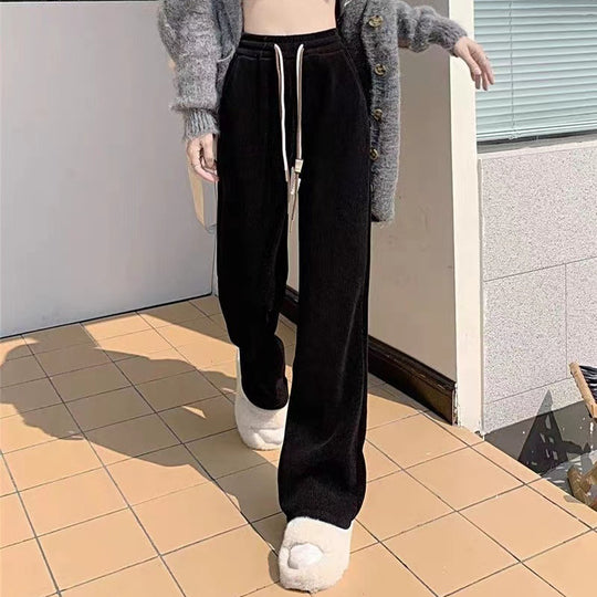 Kord-Hose mit weitem Bein und Bindegürtel