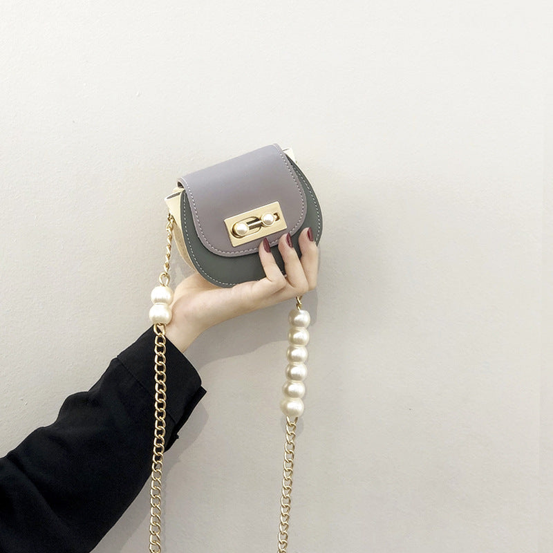 Damen Clutch-Tasche mit perlverziertem Kettenriemen und elegante Verschluss Nord Taschen