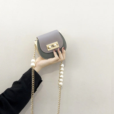 Damen Clutch-Tasche mit perlverziertem Kettenriemen und elegante Verschluss Nord Taschen