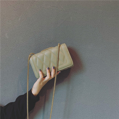 Damen Clutch-Tasche mit luxuriöser Steppung und eleganter Kettenapplikation Nord Taschen
