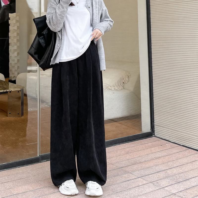 Damen-Cordhose mit weitem Bein und geradem Schnitt
