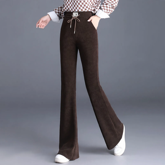 Gefütterte Kord-Hose mit leichtem Schlag