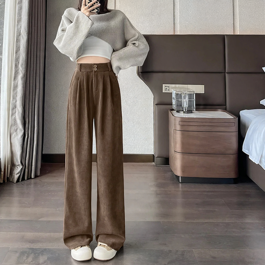 Gefütterte Damen-Cordhose in gerader Passform
