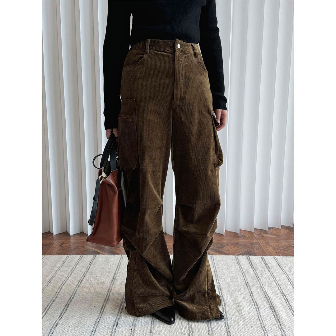 Damen-Cordhose, weiter Schnitt, Cargo-Taschen