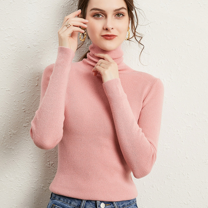 Damen Figurnaher Rippstrick-Rollkragenpullover mit kurzem Saum und weichem Fall Nord Taschen