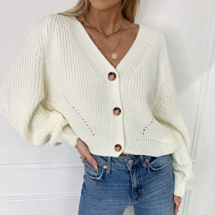 Damen Grobstrick-Cardigan mit tiefem V-Ausschnitt und Holzknopfdetails