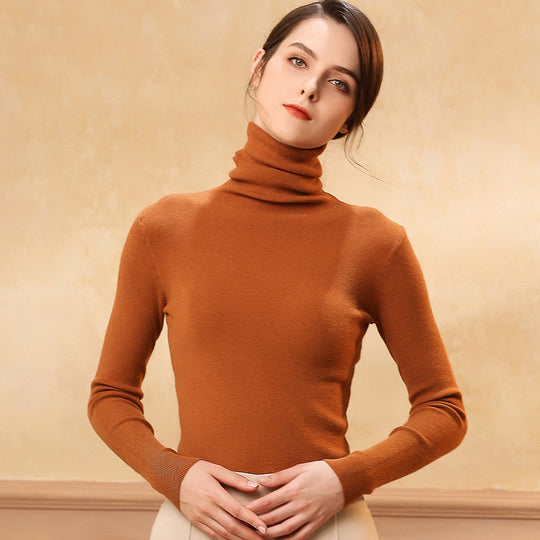 Damen Figurnaher Rippstrick-Rollkragenpullover mit kurzem Saum und weichem Fall Nord Taschen