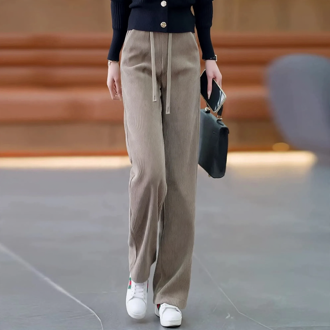 Gefütterte Kord-Hose, gerade Passform, elegant