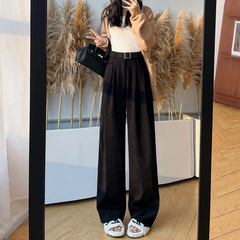 Damen-Cordhose im Anzughosen-Stil, weit geschnitten