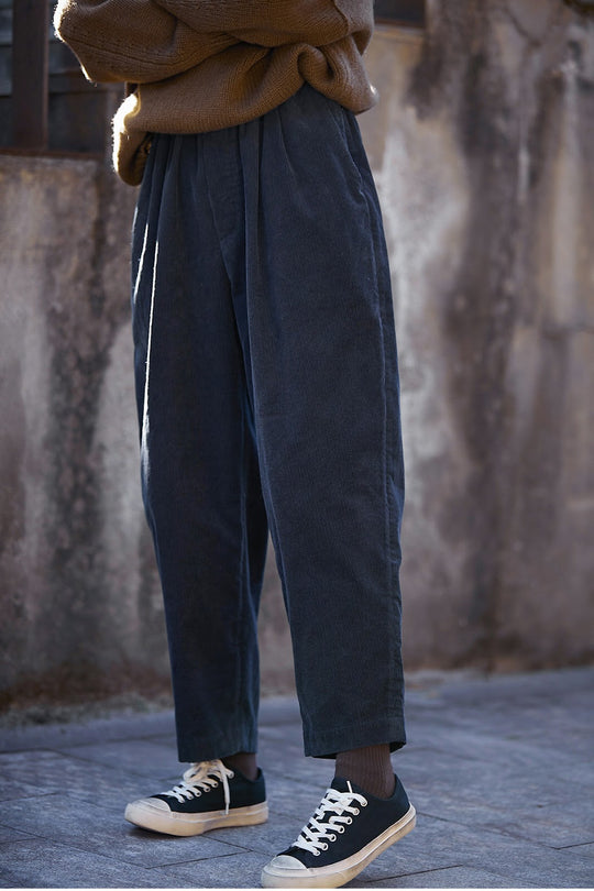 Damen-Cordhose, elastischer Bund, Karottenform