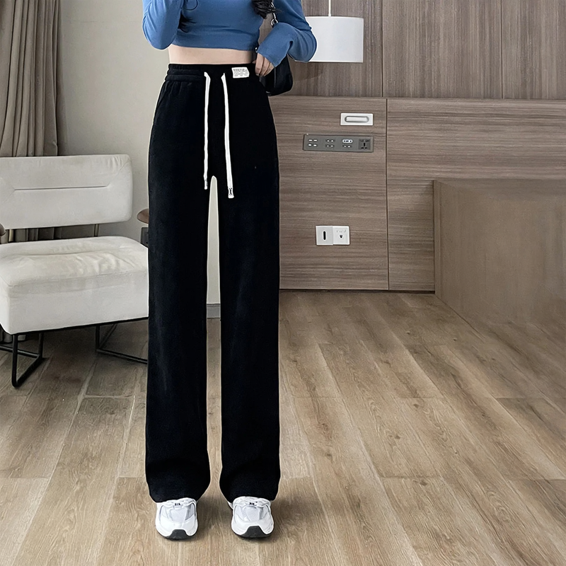 Gefütterte Cord-Freizeithose mit hohem Bund