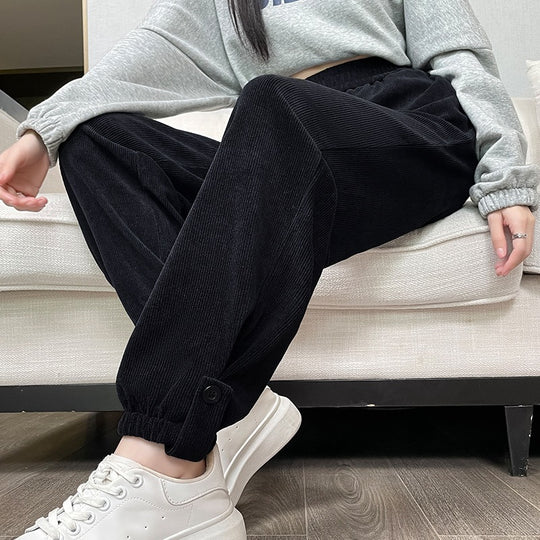 Gefütterte Damen-Sporthose aus Kord