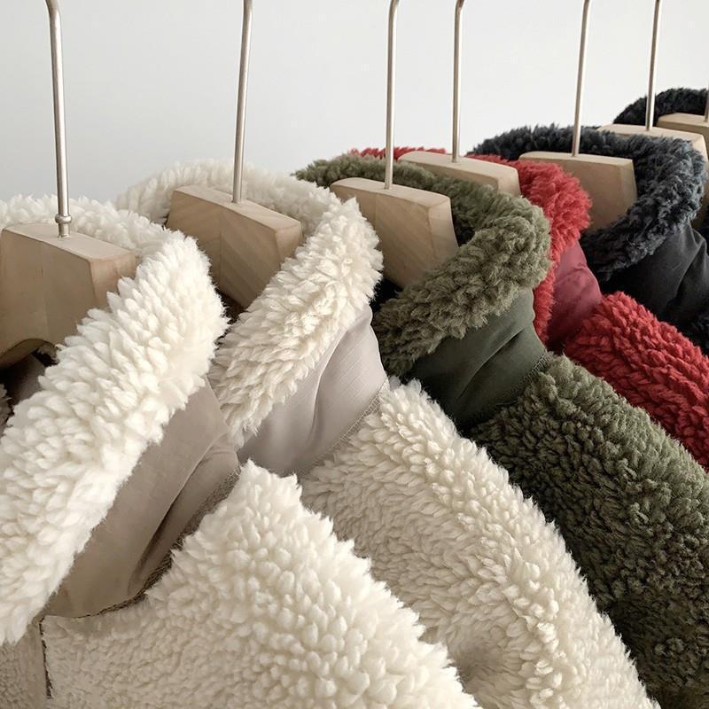 Lammfleece-Jacke mit Stehkragen und Taschen