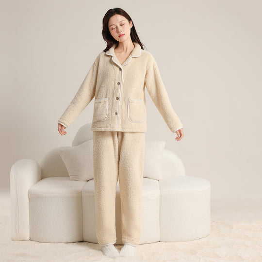 Paar-Schlafanzug aus Korallenfleece, warm, mit Revers
