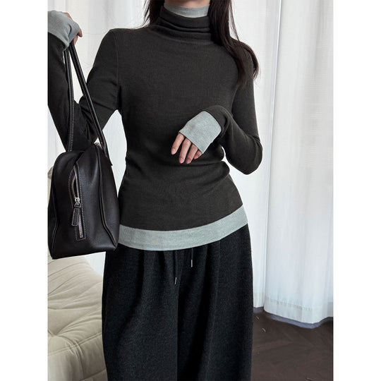 Damen-Strickpullover mit Stehkragen und Kontrastdetails