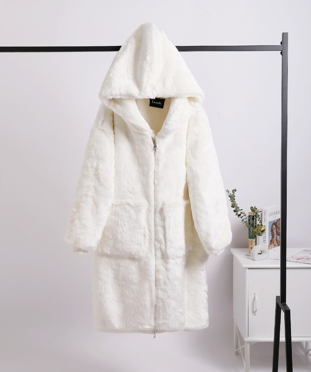 Lange Damen-Kapuzenjacke in Kaninchenfell-Optik