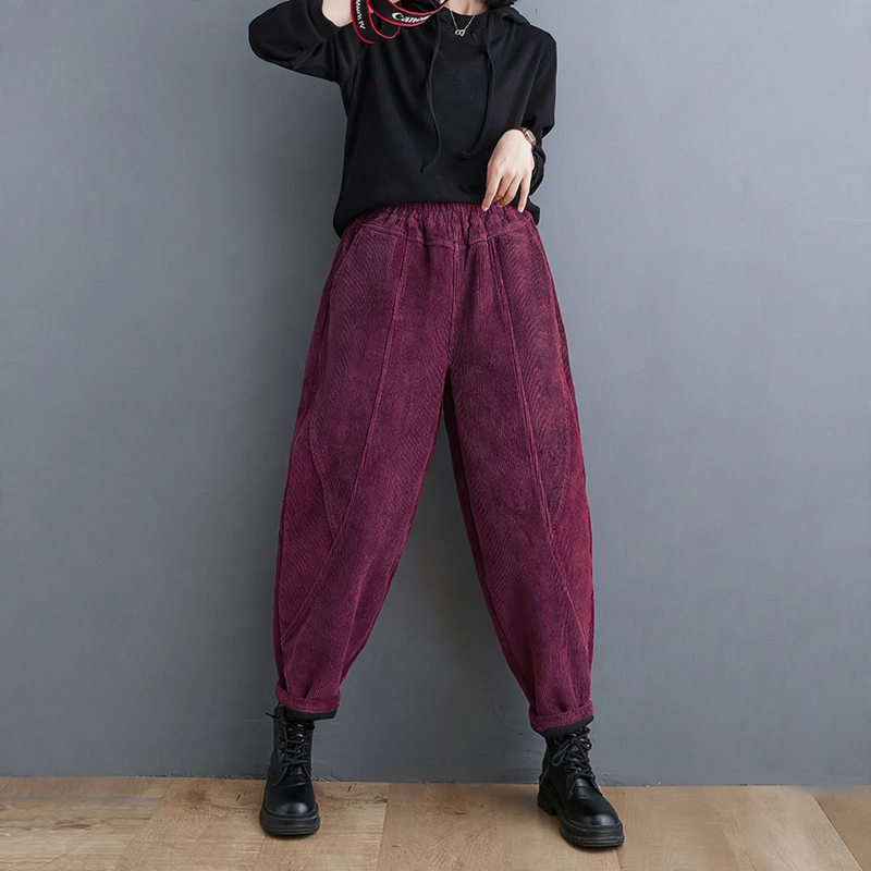 Gefütterte Damen-Cordhose, Karottenform, große Größen