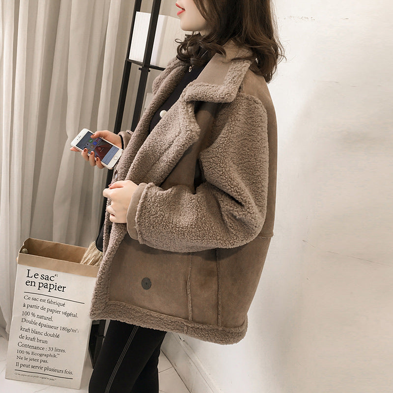 Lässige Bikerjacke aus Wildlederimitat mit Lammfleece