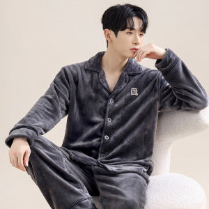 Warmer Herren-Hausanzug aus Flanell