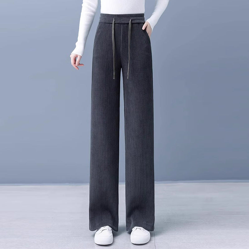 Gefütterte Cordhose mit weitem Bein