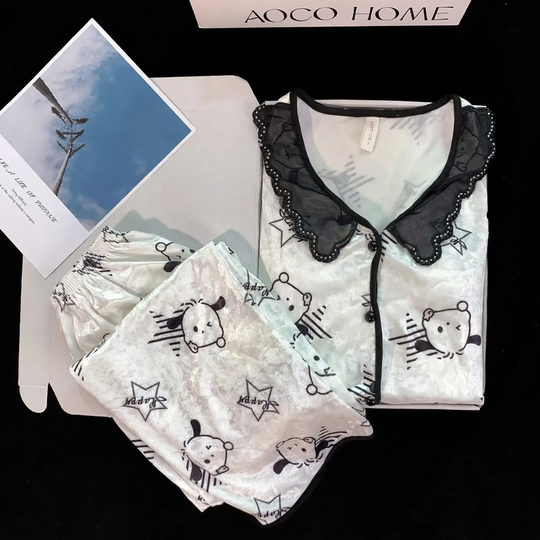 Damen-Pyjama-Set aus Samt, mit Brustpolstern