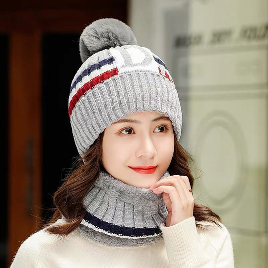 Winter-Strickset: Mütze und Schal für Damen