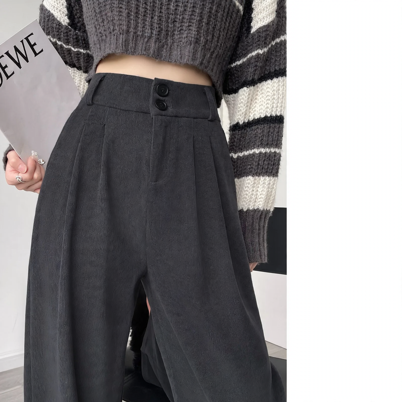 Gefütterte Cordhose mit hohem Bund