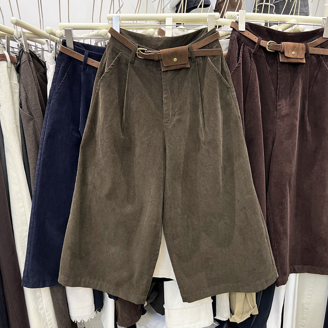 Damen-Cordhose, knielang, mit Gürteltasche