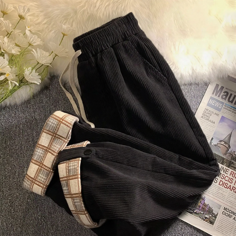 Damen-Cordhose, gerade geschnitten, mit Umschlag