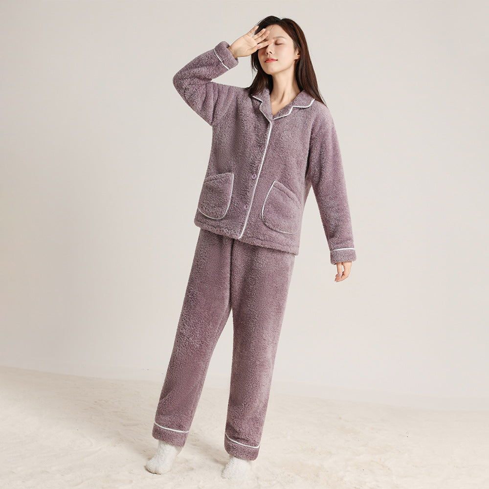 Paar-Schlafanzug aus Korallenfleece, warm, mit Revers