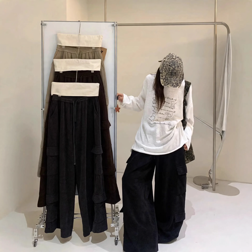 Damen-Freizeithose aus Cord, weit geschnitten