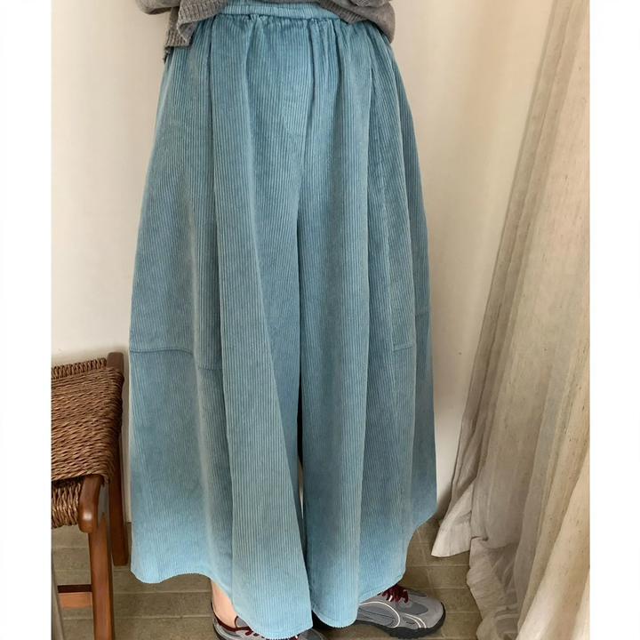 Gefütterte Damen Cordhose, verkürzt