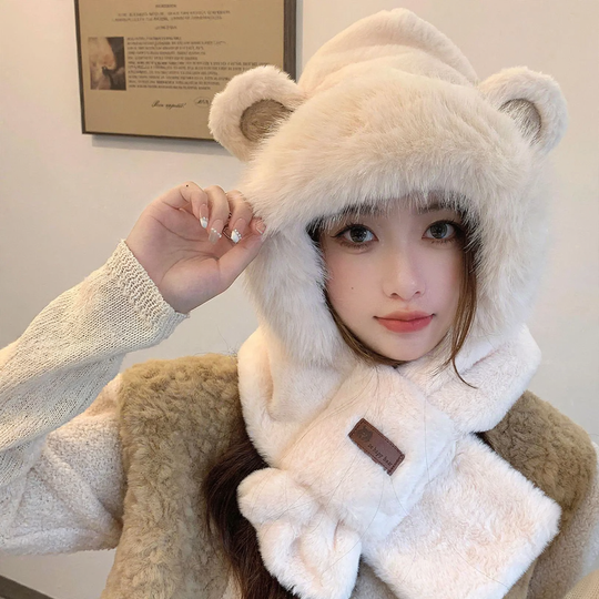 Flauschiges Winter-Set mit Ohrenschutz