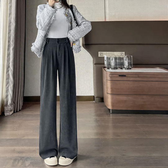 Gefütterte Damen-Cordhose in gerader Passform