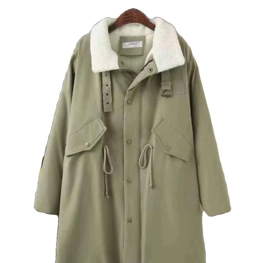 Langer, gefütterter Damen-Parka mit Lammfell-Optik