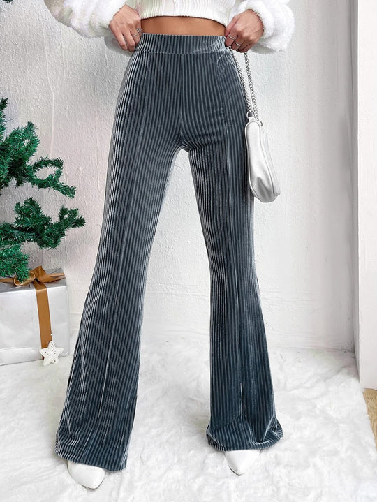 Damen-Cordhose mit hohem Bund und ausgestelltem Bein
