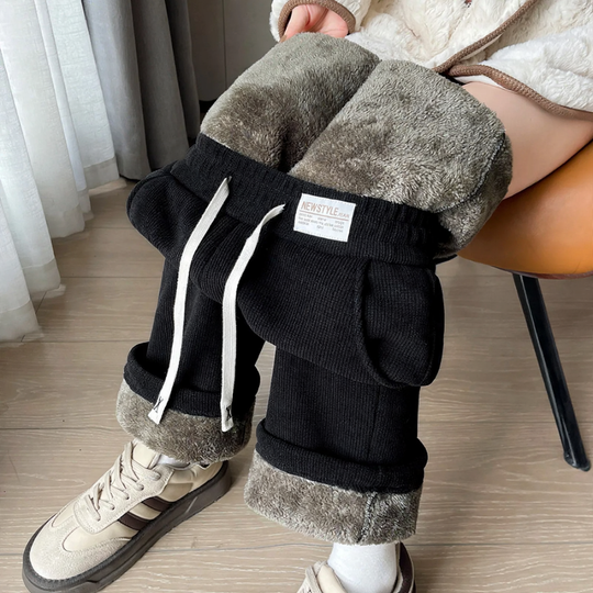Damen-Cordhose mit weitem Bein, gefüttert