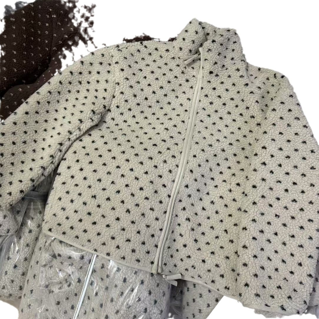 Gepunktete Lammfleece-Jacke mit Reißverschluss