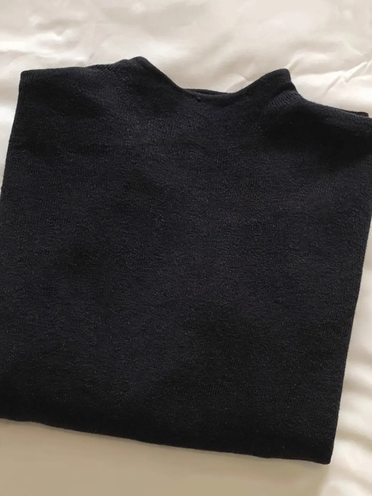 Eleganter Damen-Strickpullover mit halbem Kragen