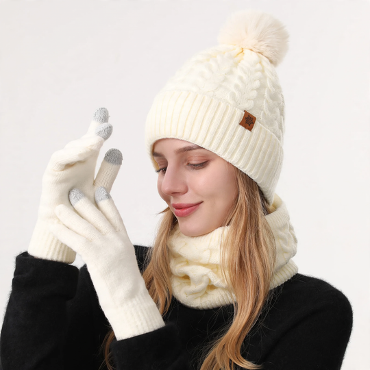 Winter-Set: Strickmütze, Schal und Handschuhe