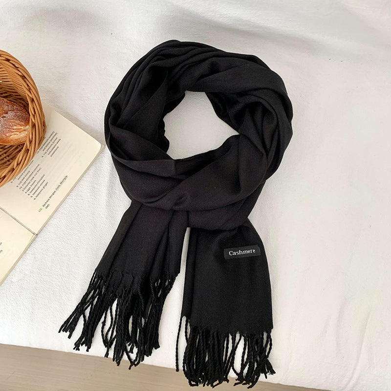 Einfarbiger Schal mit Fransen, wärmend