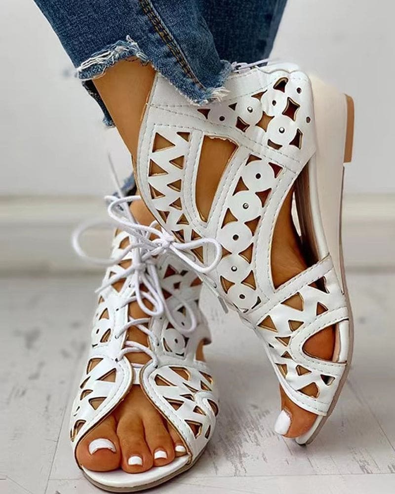 Flache Sandalen Im Ethnischen Stil mit Aussparung