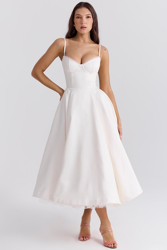 Elegantes Schlankmachendes Kleid für Damen