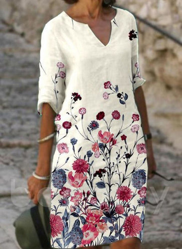 Bezauberndes Kleid mit Blumenmuster